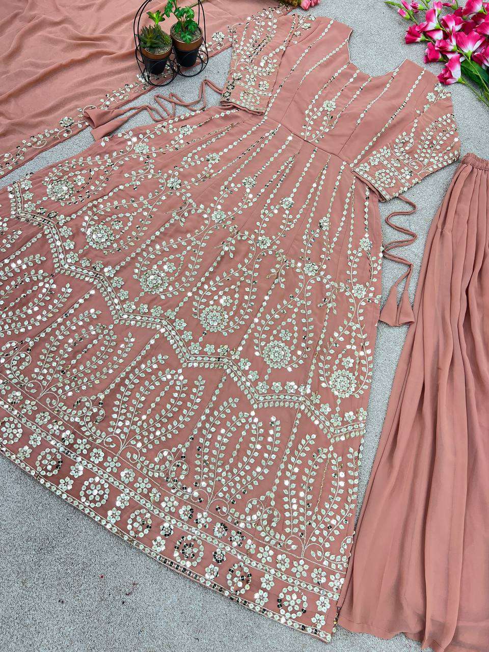 SR 1607 GOWN SET