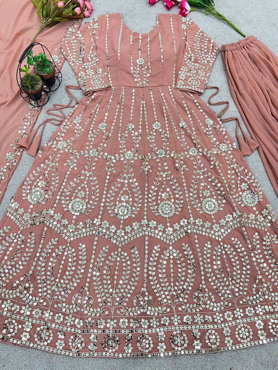 SR 1607 GOWN SET