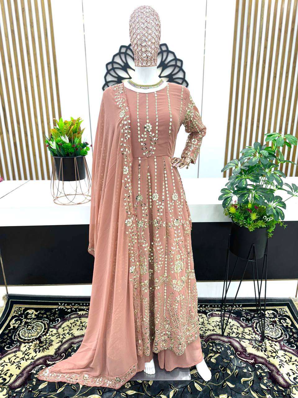 SR 1607 GOWN SET