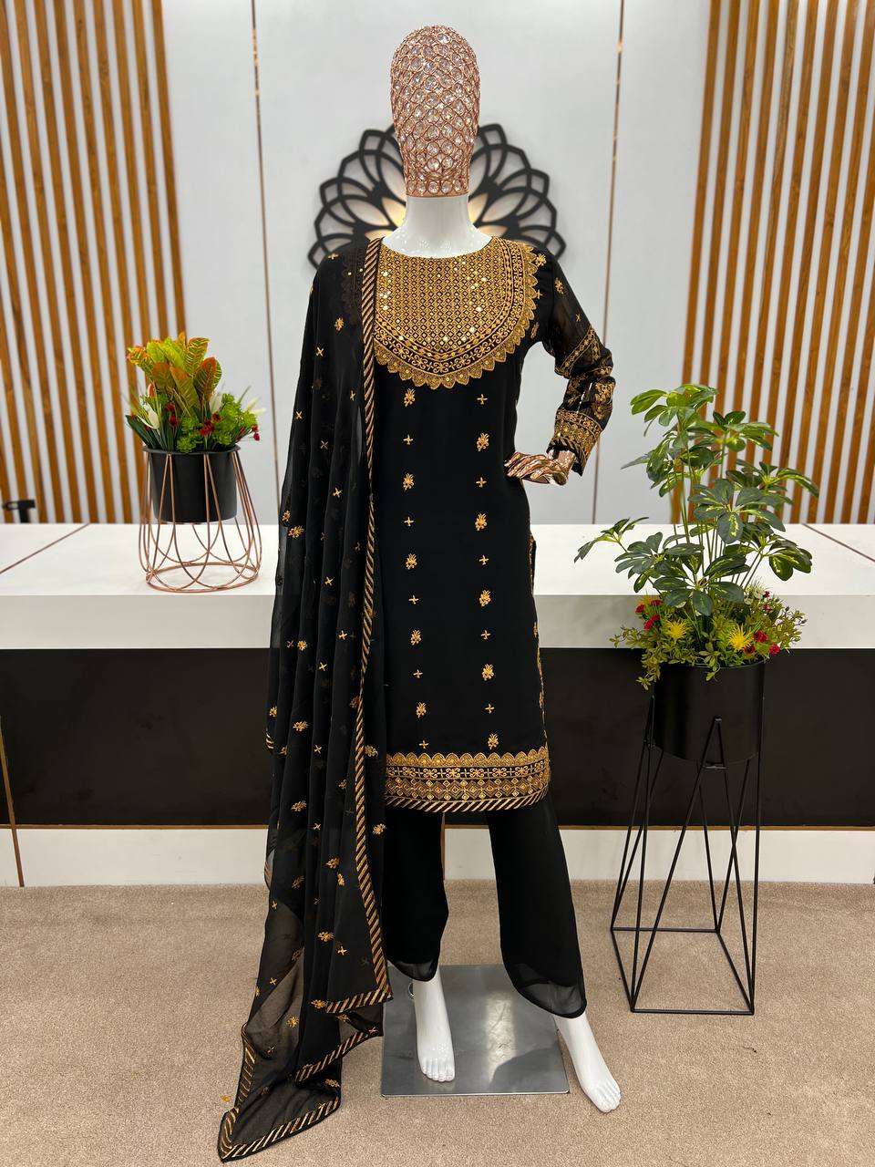 SRK 5126 PAKISTANI SUIT