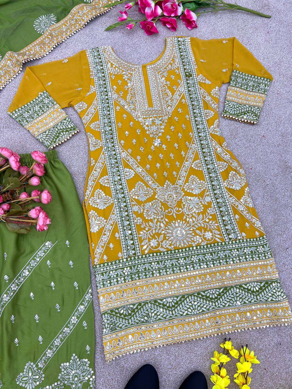 SSR 447 PAKISTANI SUIT