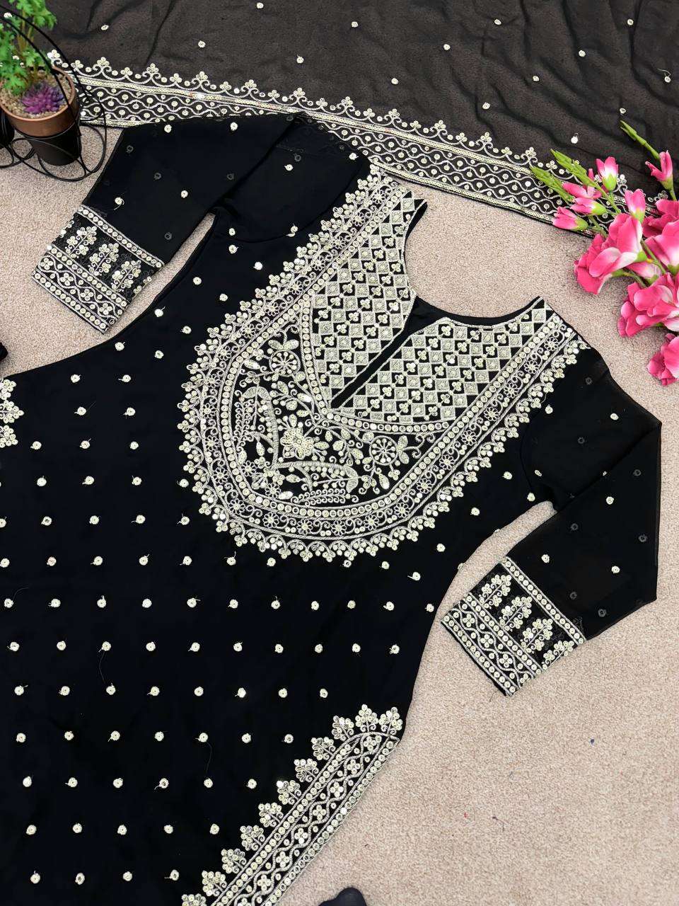 SSR 449 SHARARA SUIT