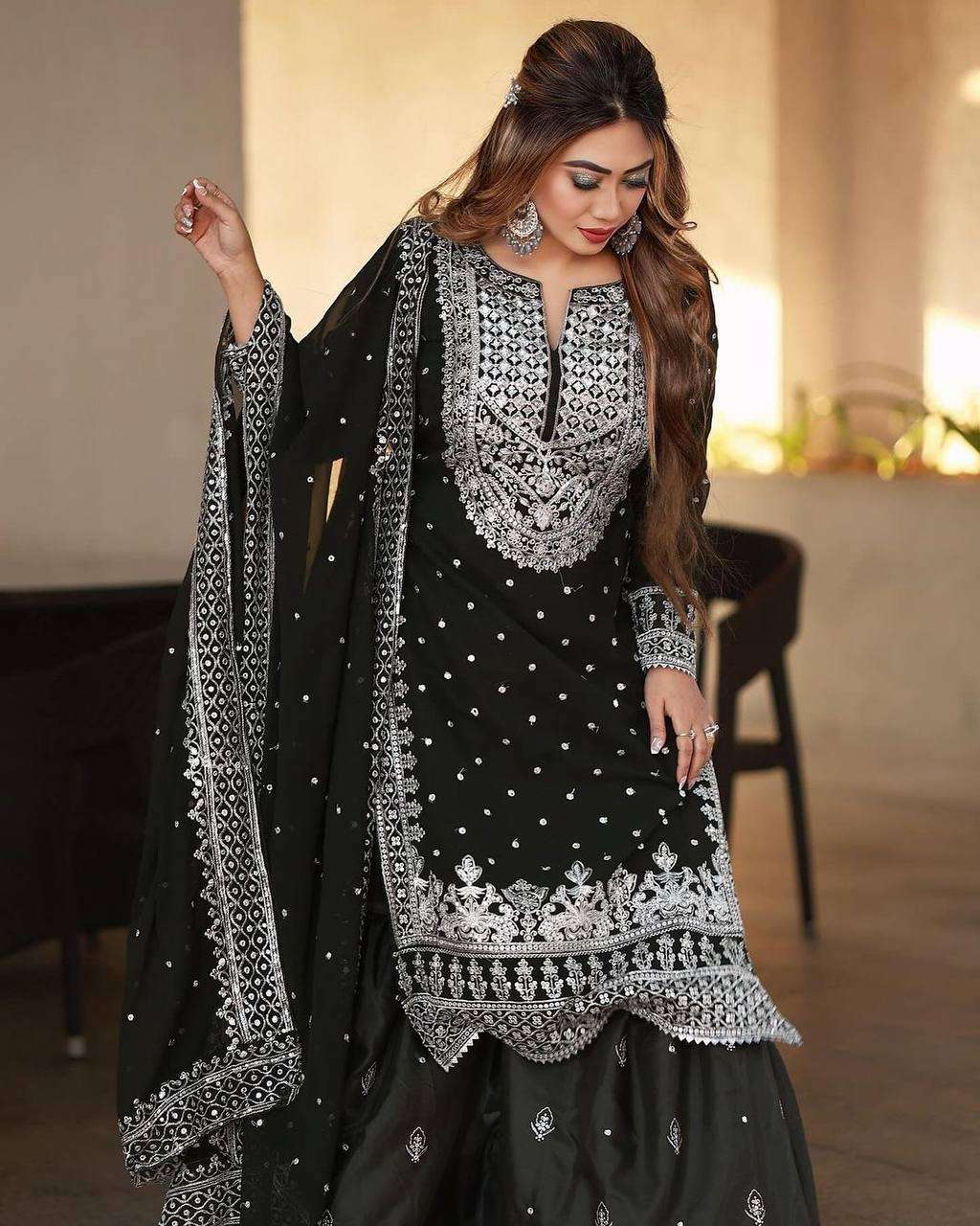 SSR 449 SHARARA SUIT