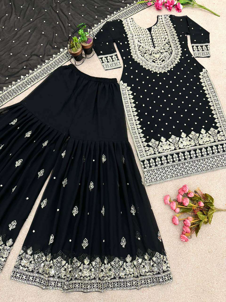 SSR 449 SHARARA SUIT