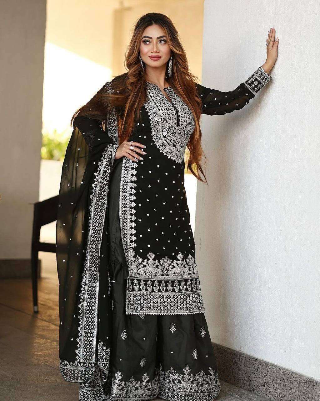 SSR 449 SHARARA SUIT