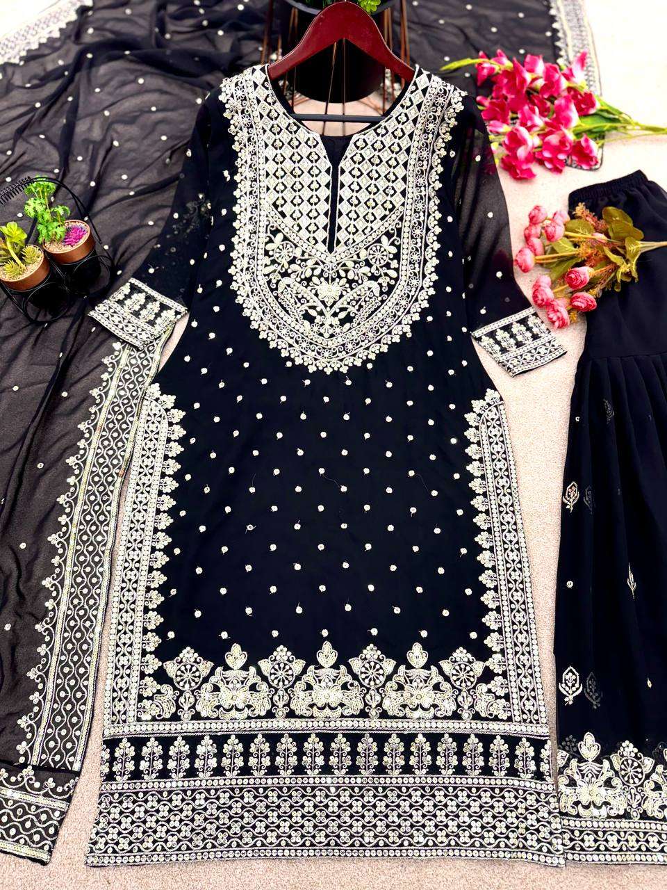 SSR 449 SHARARA SUIT