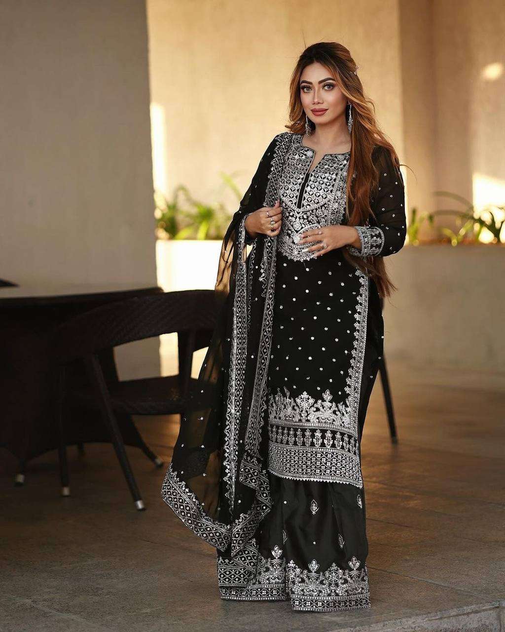 SSR 449 SHARARA SUIT