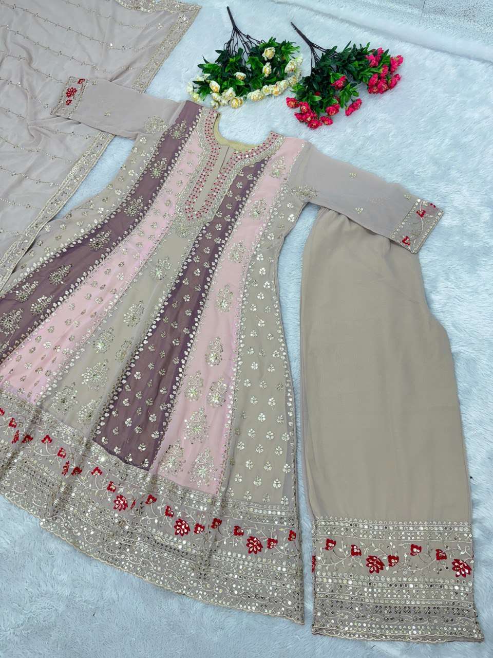 ST 130 PAKISTANI SUIT