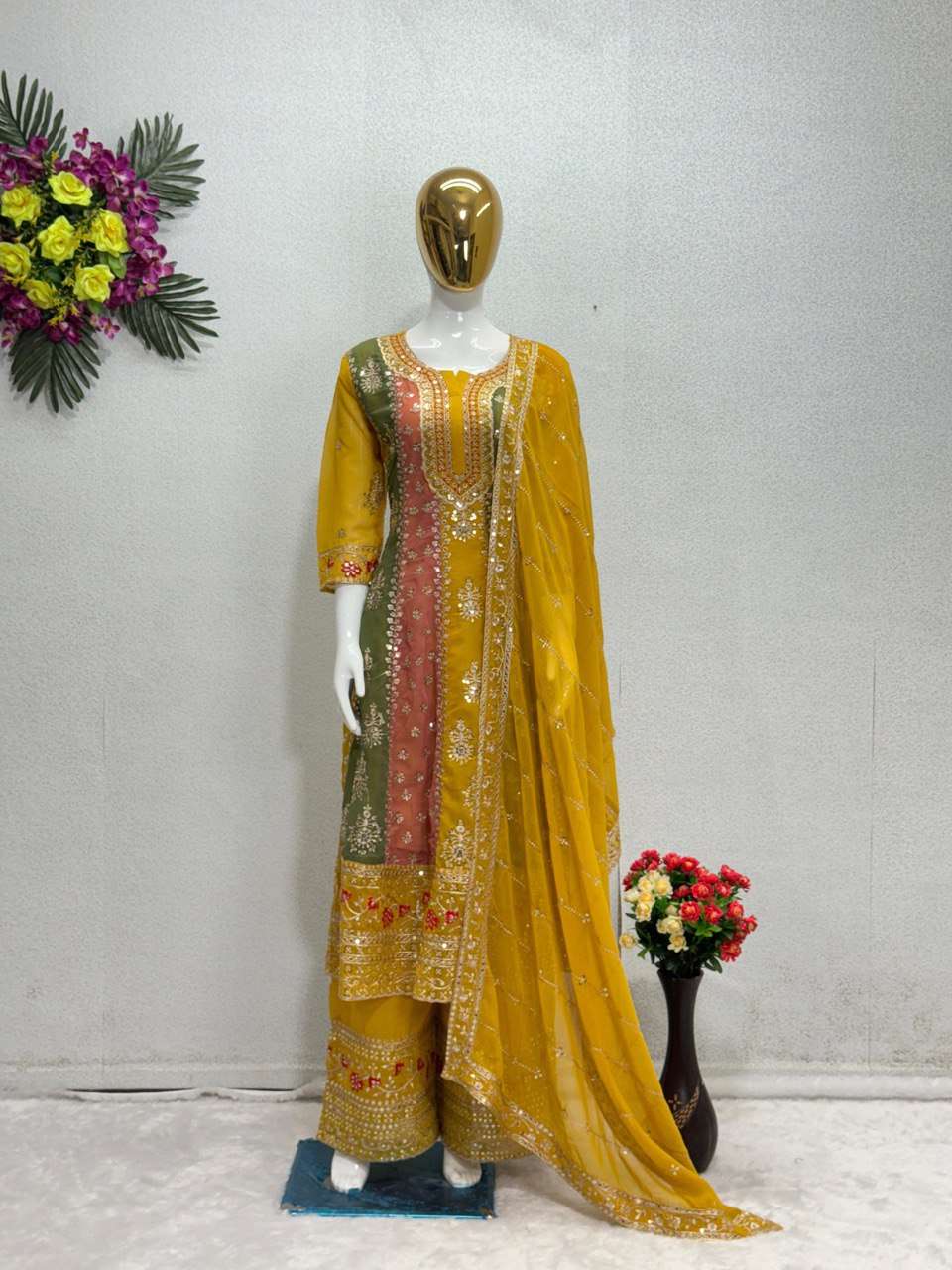 ST 130 PAKISTANI SUIT