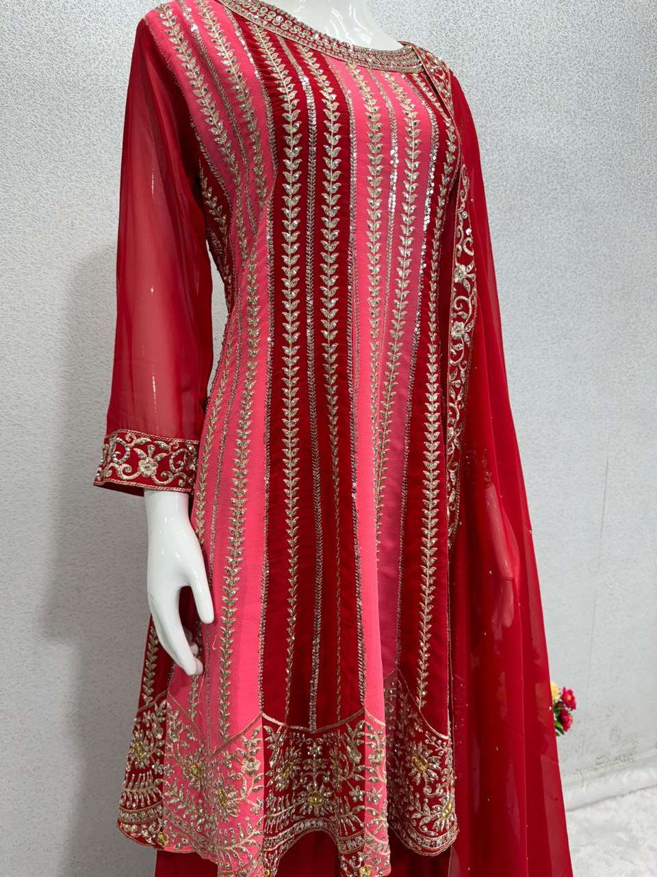 ST 137 KURTI SET
