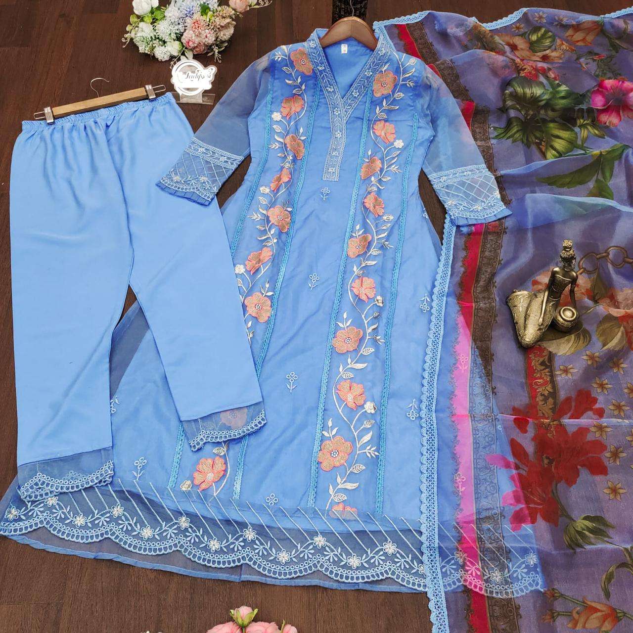X ANGLE ANARKALI KURTI SET
