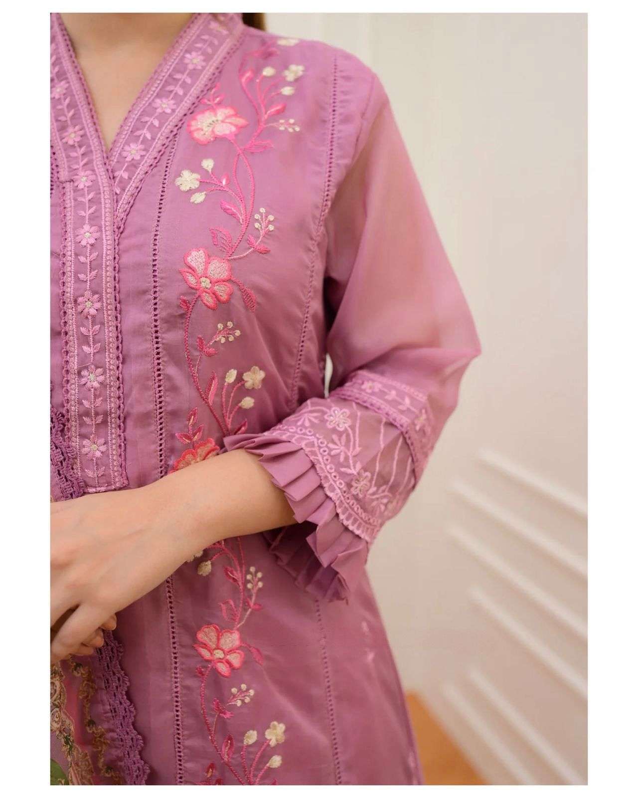 X ANGLE ANARKALI KURTI SET