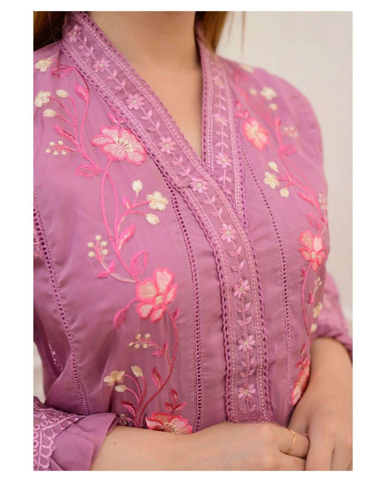X ANGLE ANARKALI KURTI SET