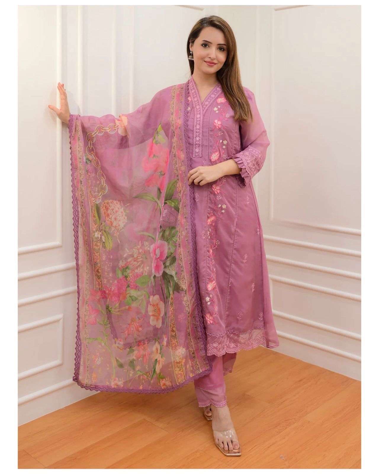 X ANGLE ANARKALI KURTI SET