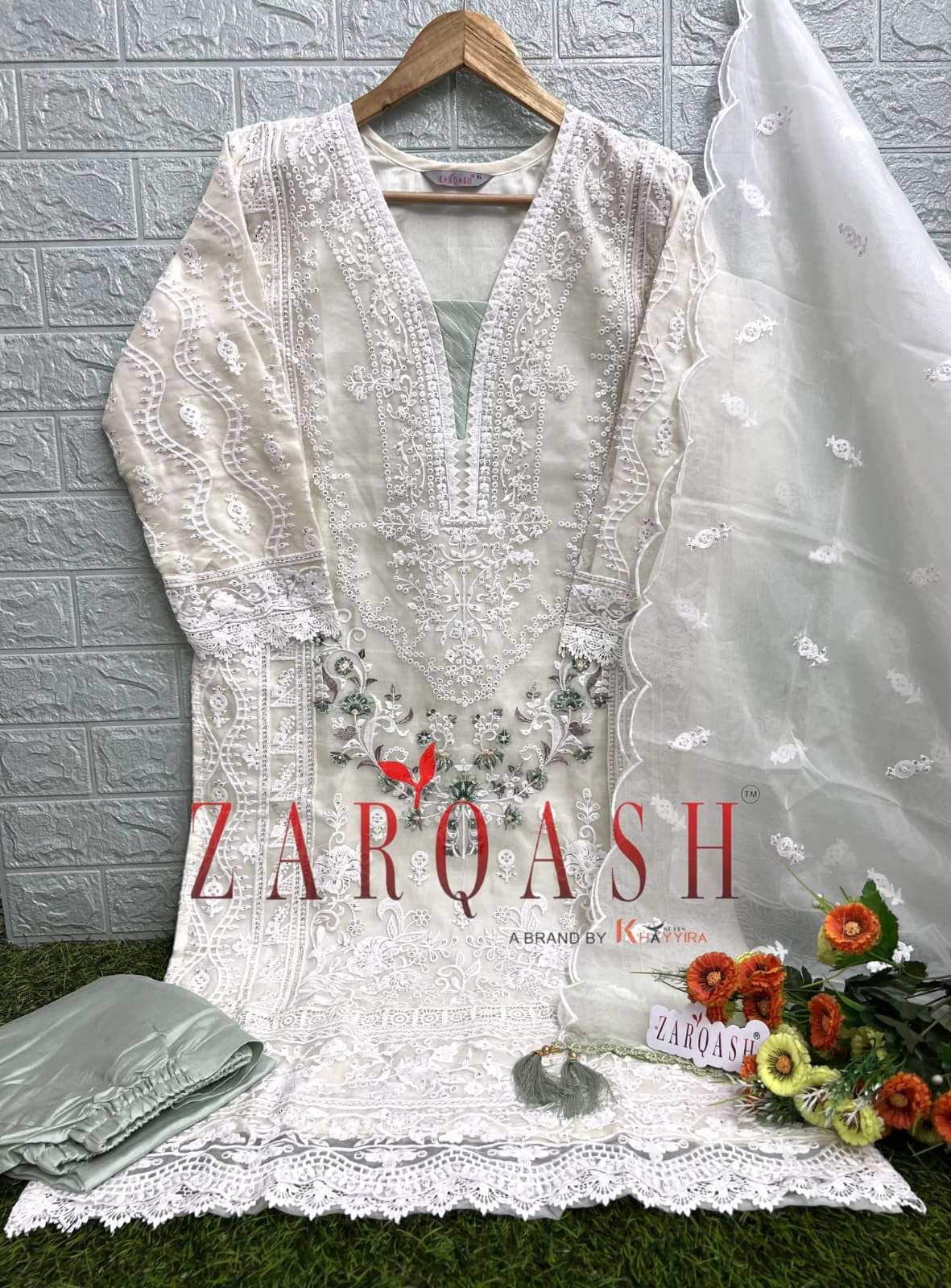 ZARQASH Z 202 ORGANZA BEAUTIFUL EMBROIDERED SUIT