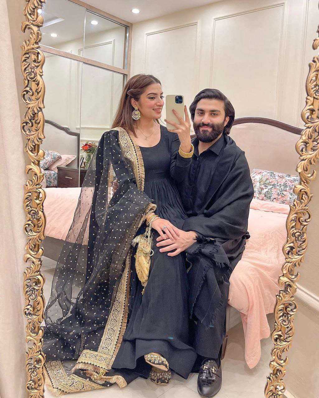 ZD 10069 GOWN DUPATTA