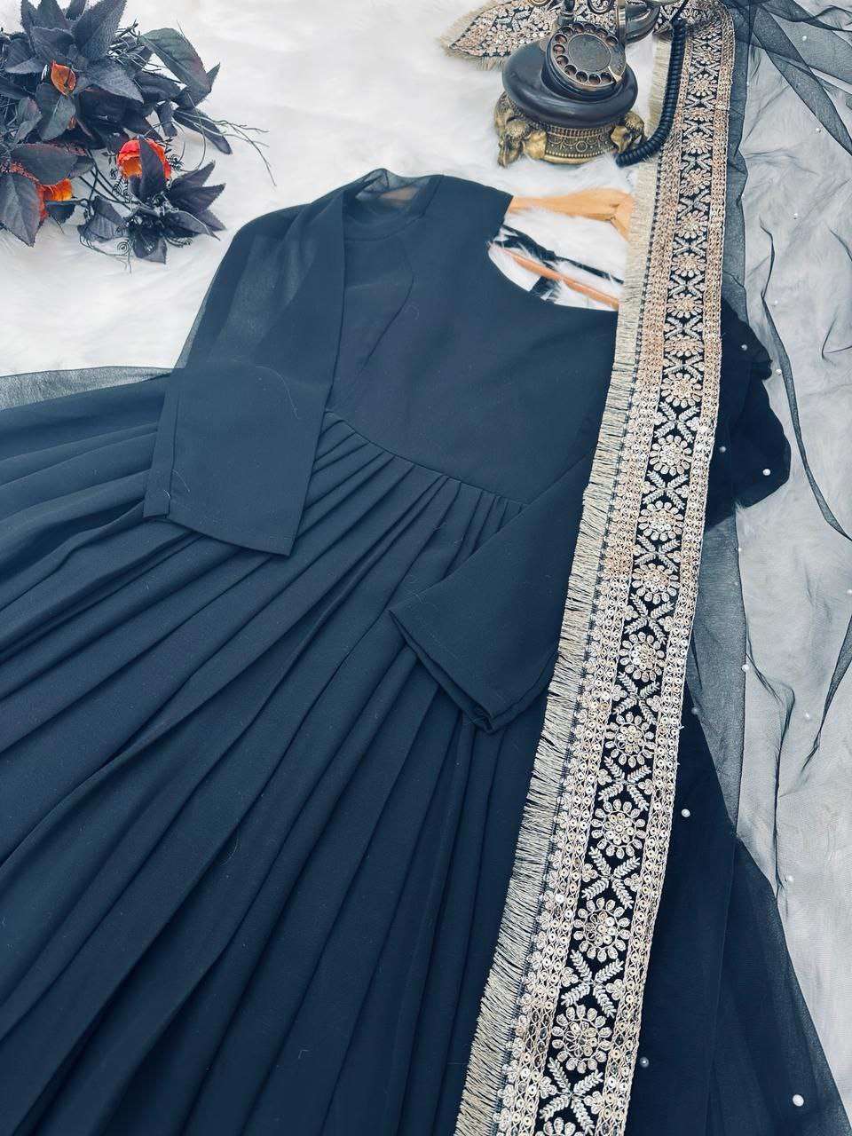 ZD 10069 GOWN DUPATTA
