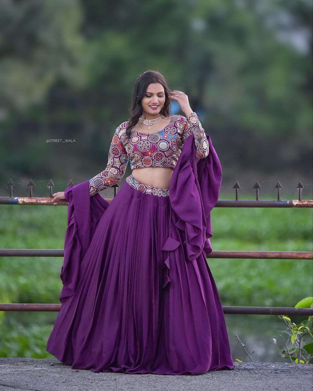 ZD 10070 LEHENGA CHOLI 