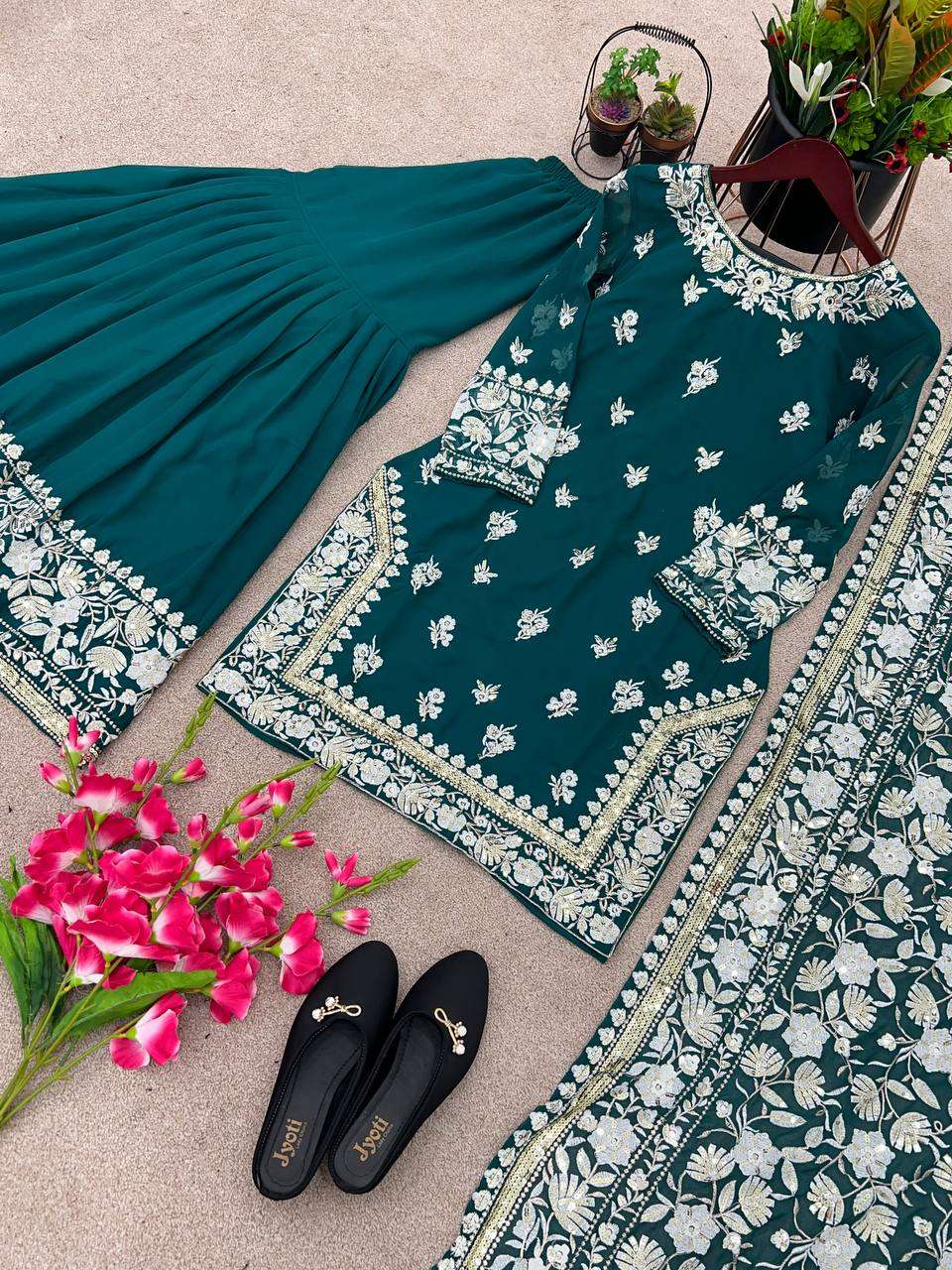 ZF 357 SHARARA SUIT