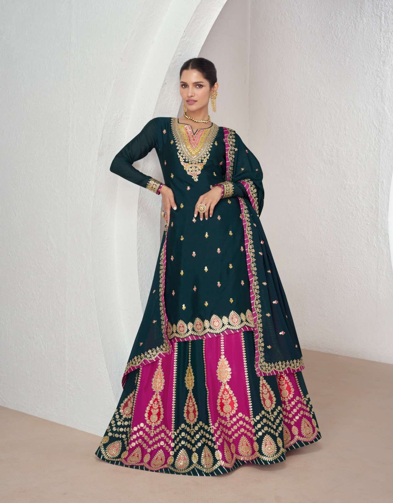 AASHIRWAD CREATION KANIKA HEAVY DESIGNER WEDDING WEAR SUIT