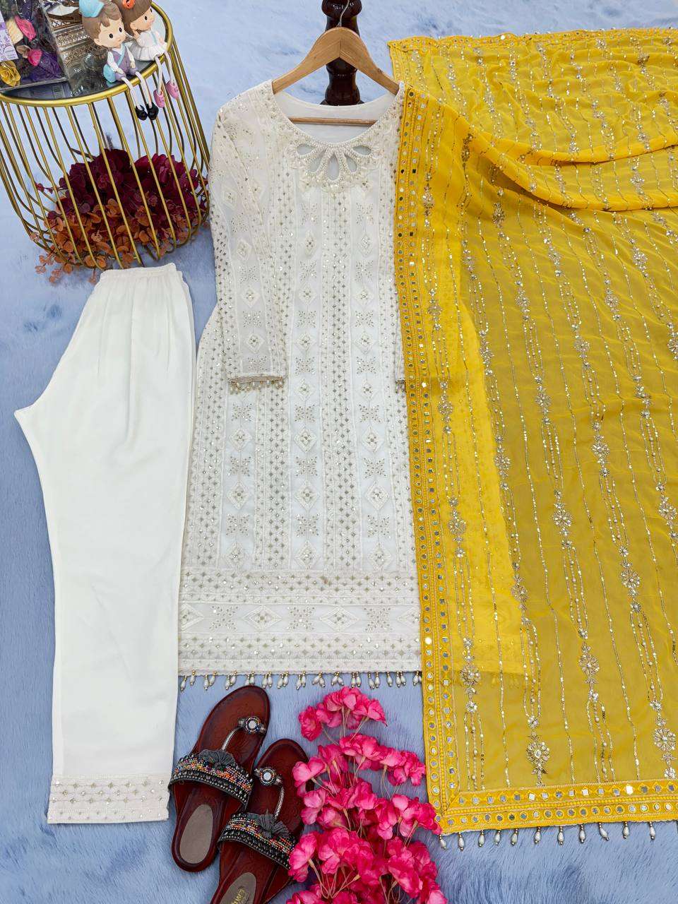AD 146 KURTI SET