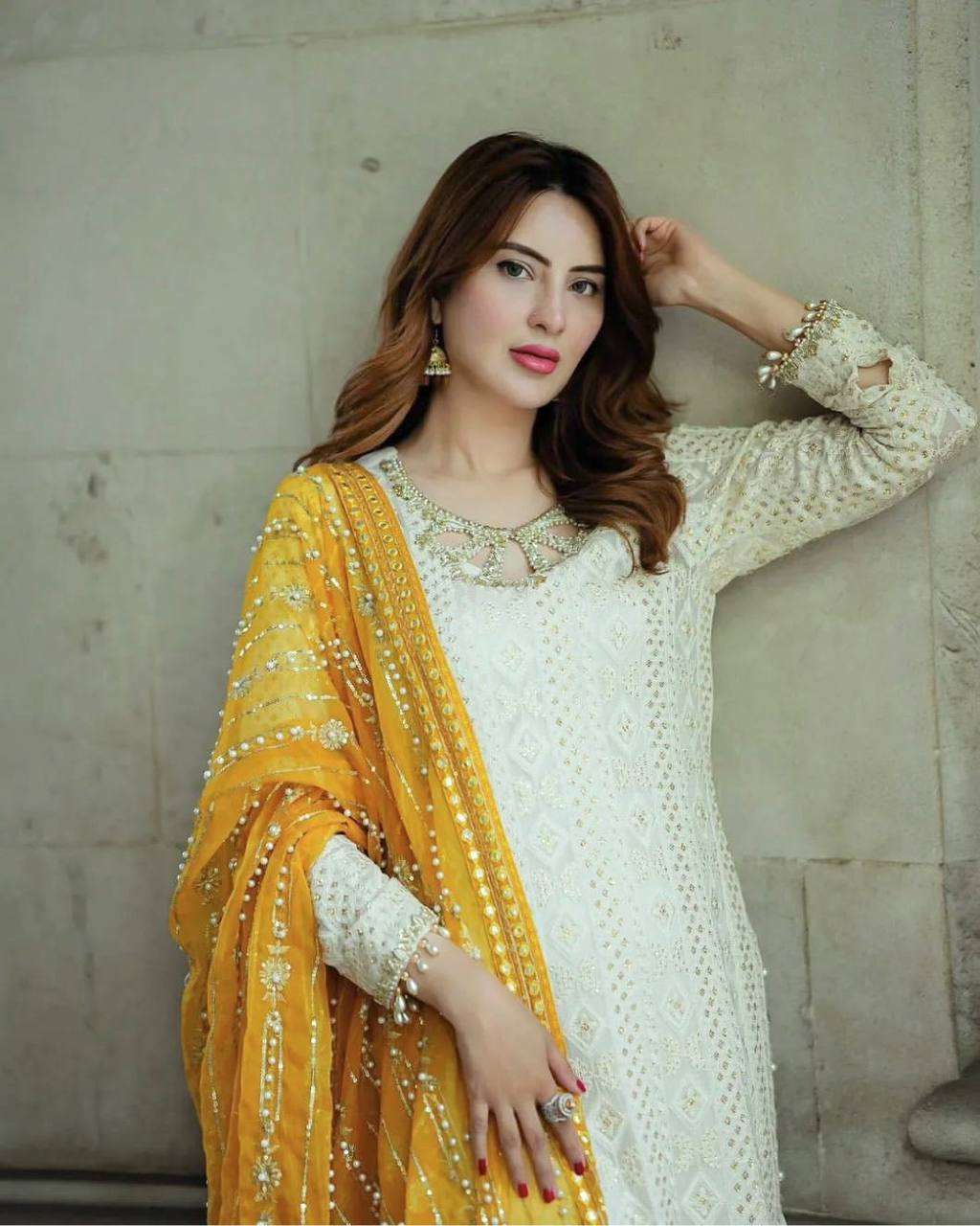 AD 146 KURTI SET
