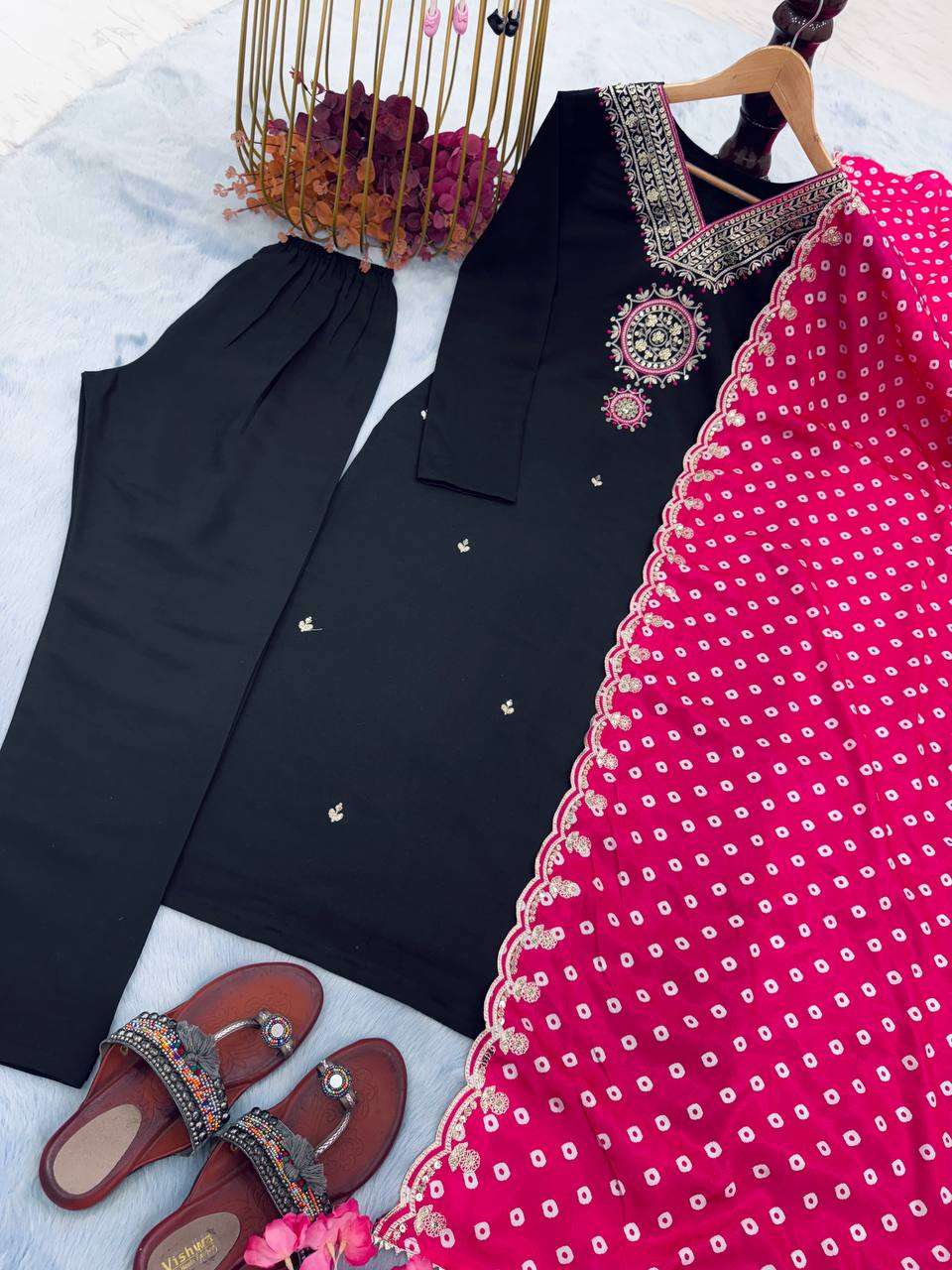 AD 147 KURTI SET
