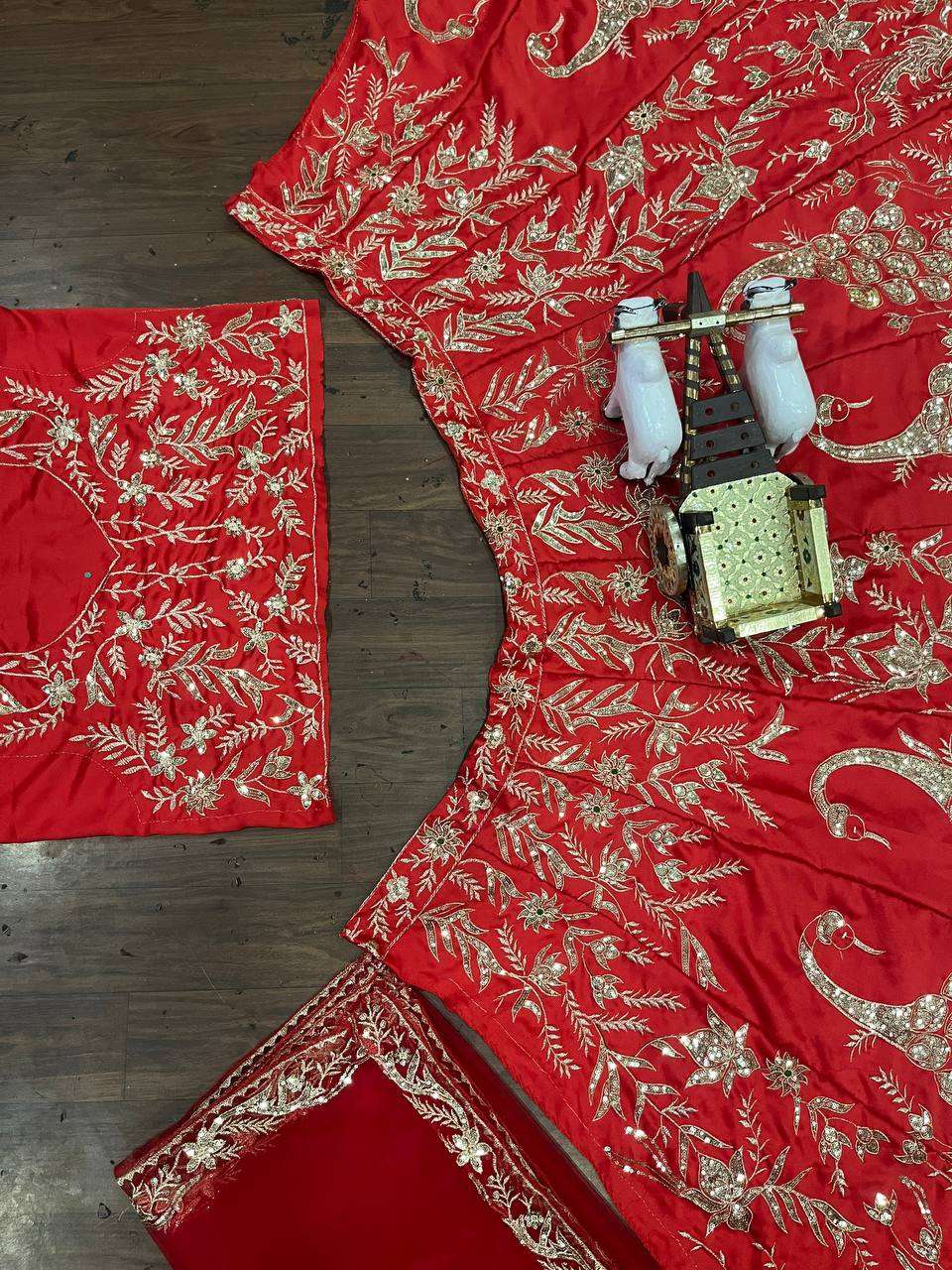 BD 1583 LEHENGA CHOLI