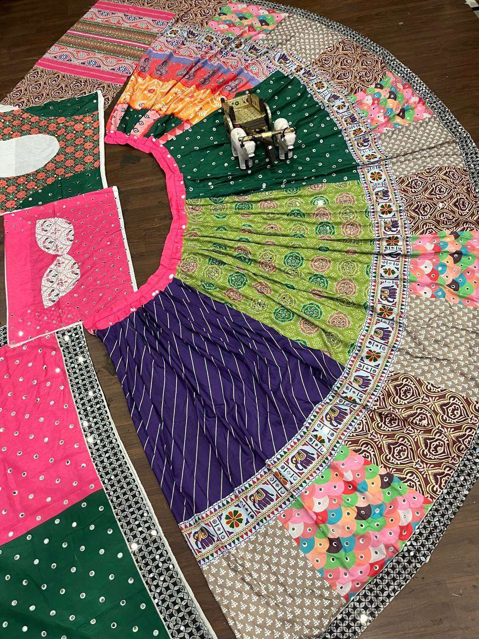 BD 1584 LEHENGA CHOLI