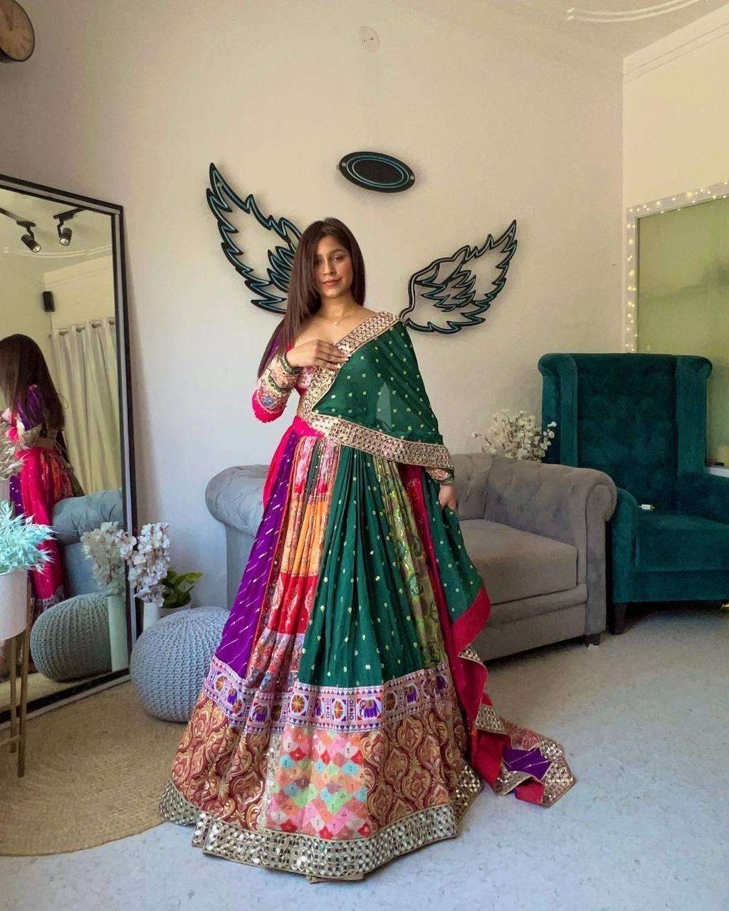 BD 1584 LEHENGA CHOLI