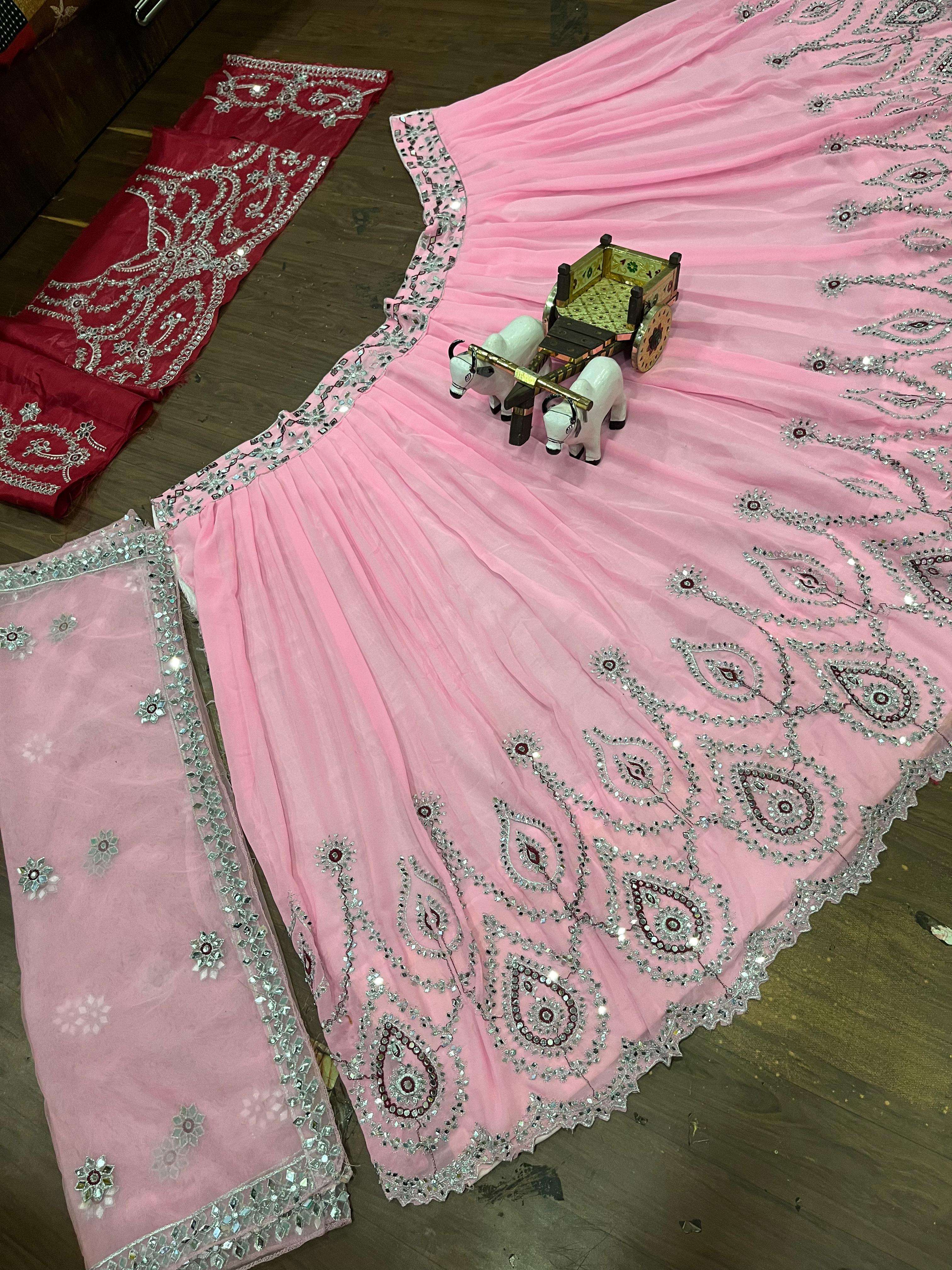 BD 1586 LEHENGA CHOLI