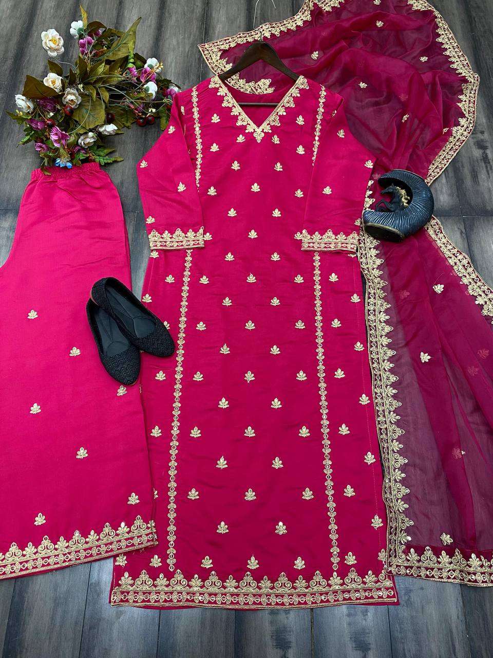 BE 239 KURTI SET