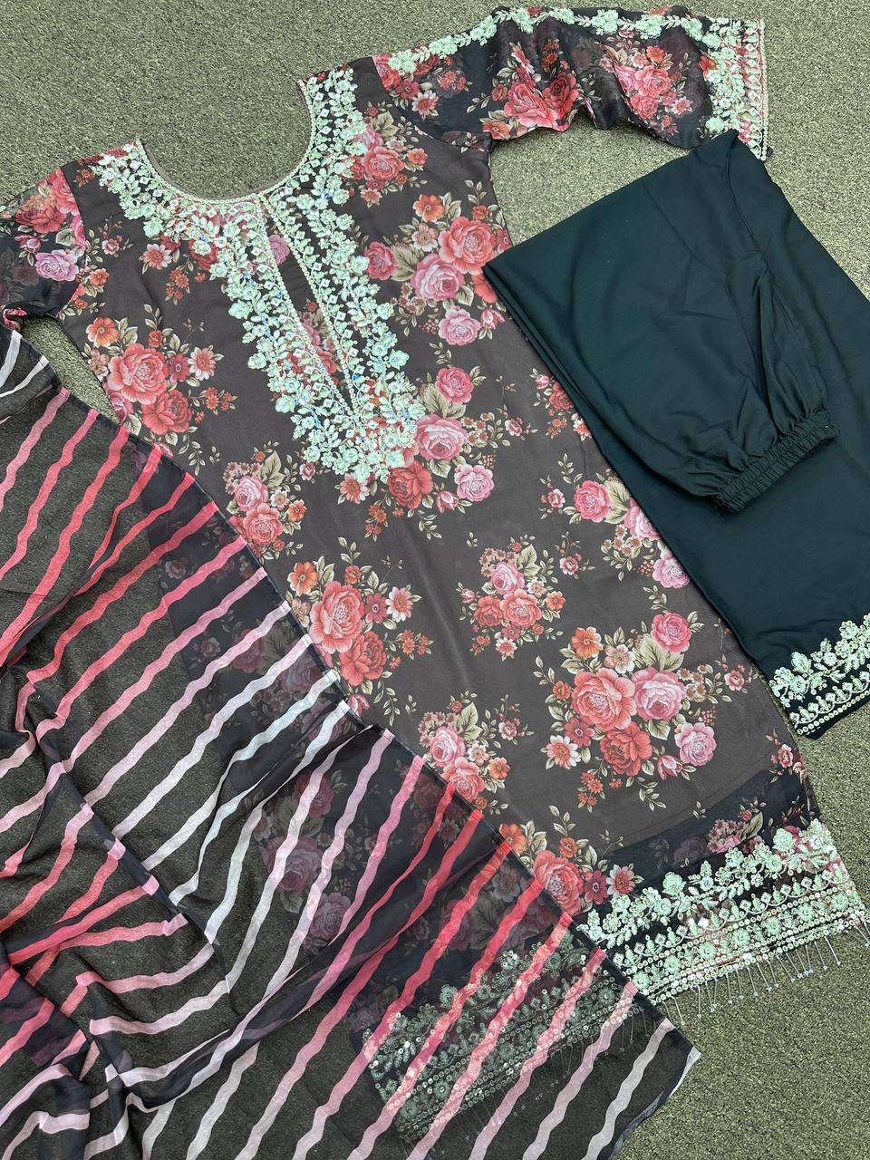 DHK 1267 KURTI SET
