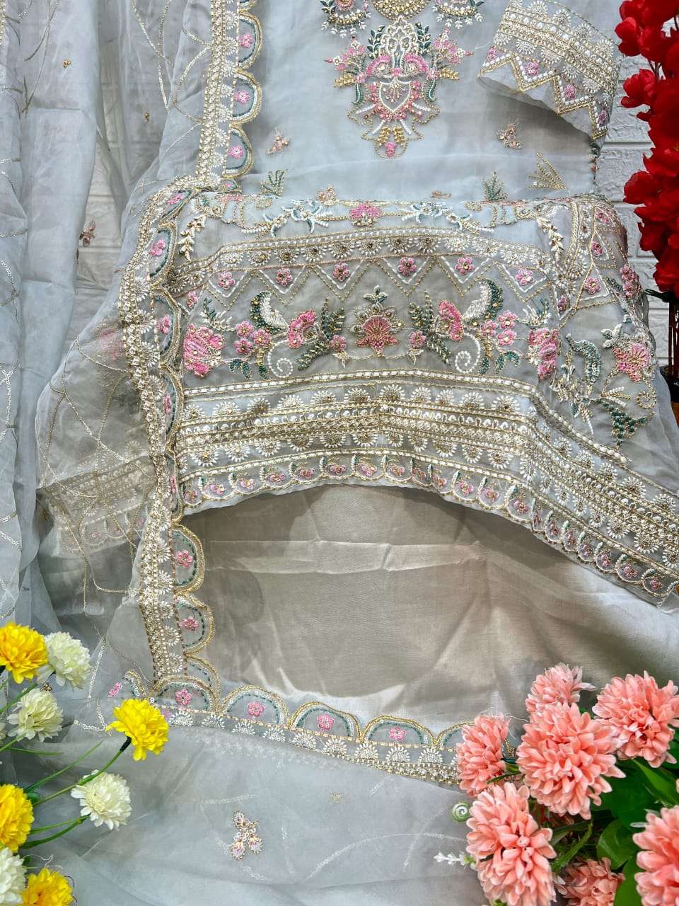 DINSAA SUIT D NO  240 FANCY DESIGNER SUIT