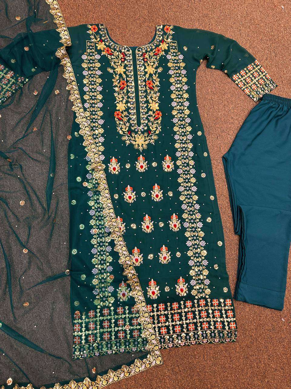 HK 1618 PARTYWEAR DRESS