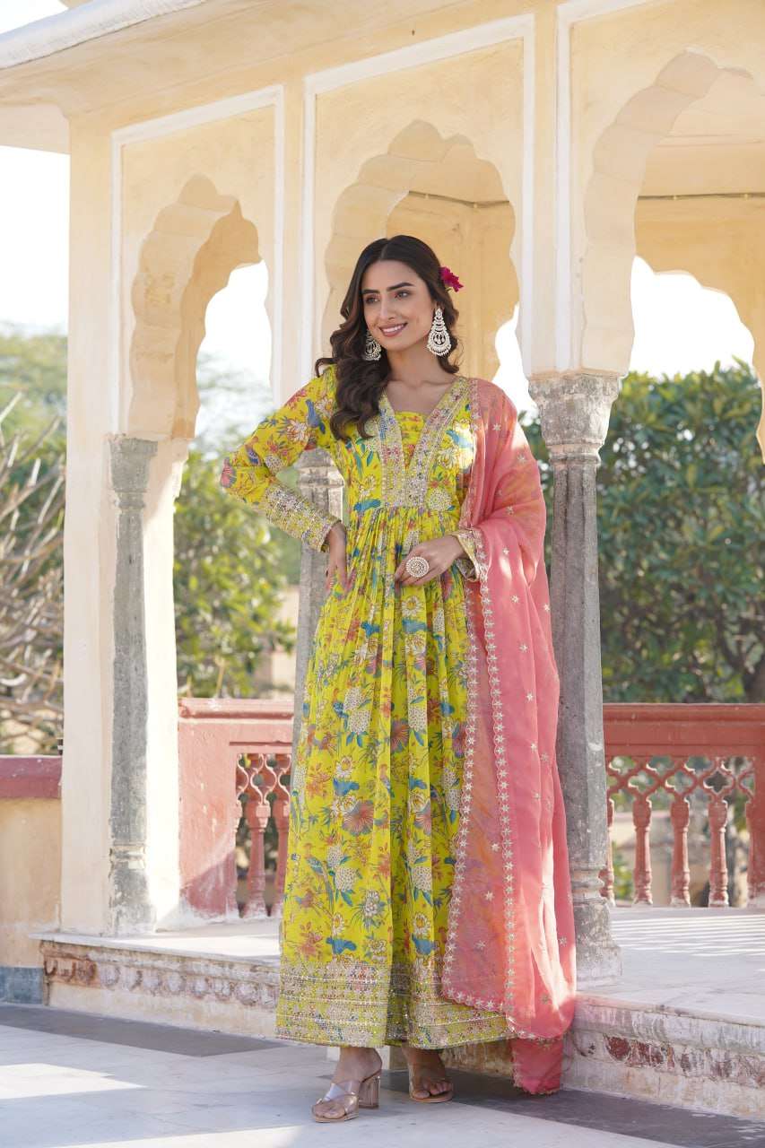 KA 1087 GOWN DUPATTA
