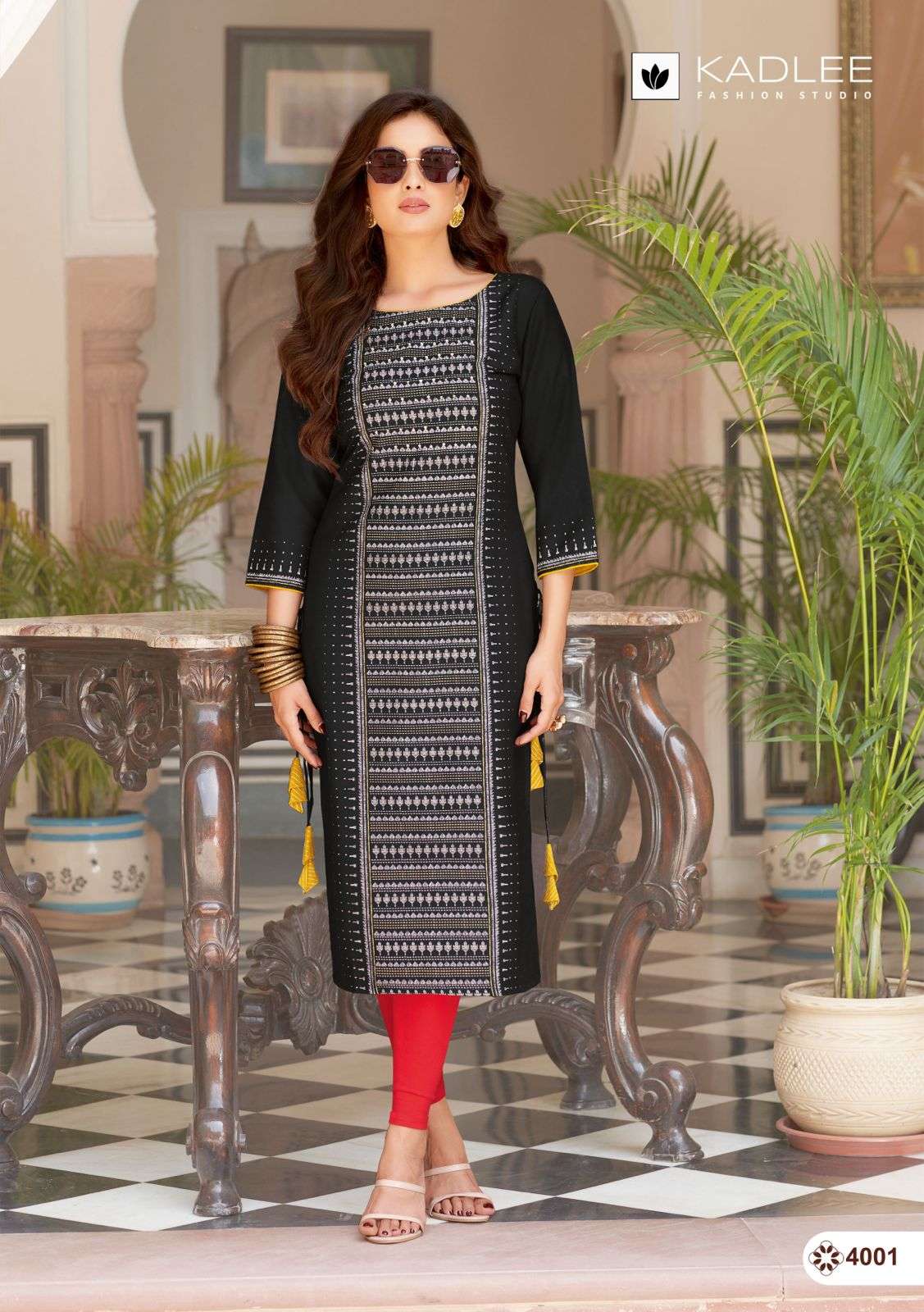 KADLEE FASHION NIHARIKA LADIES RAYON KURTI