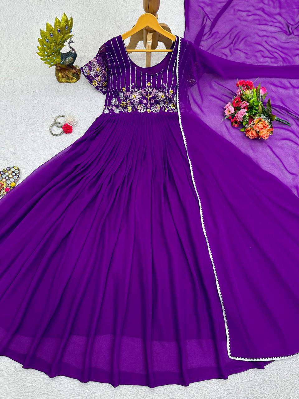 KD 1423 GOWN DUPATTA