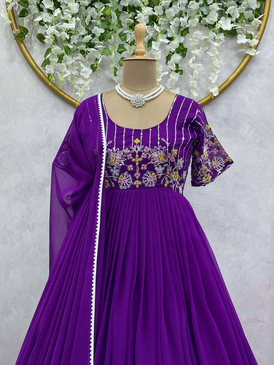KD 1423 GOWN DUPATTA