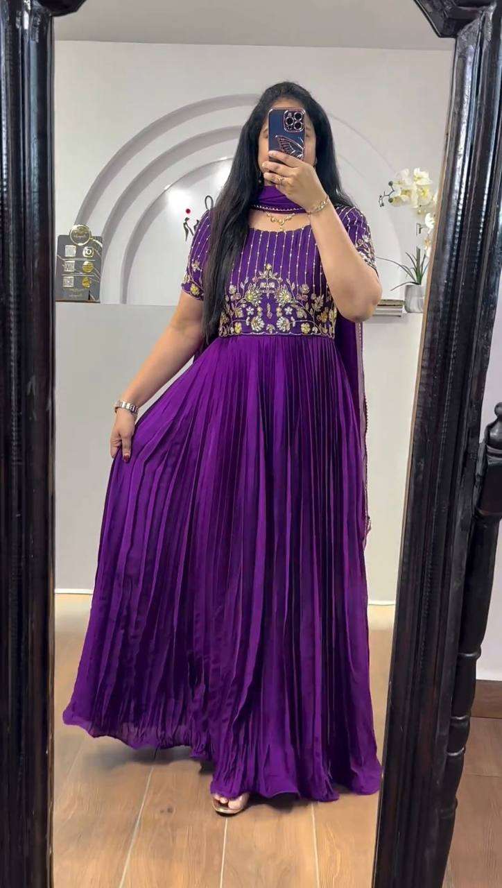 KD 1423 GOWN DUPATTA
