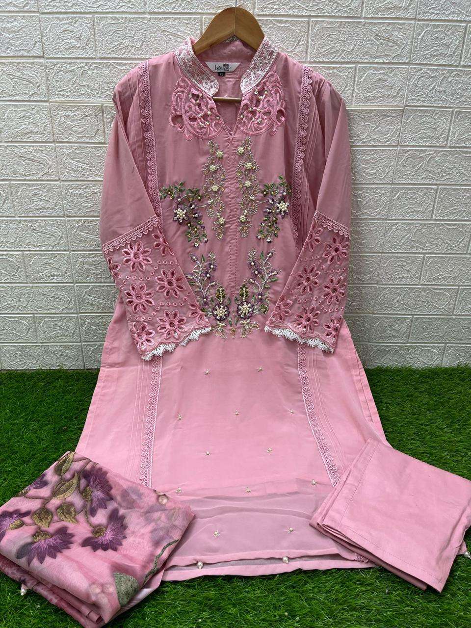 LAXURIA TRENDZ D NO 1319 BEAUTIFUL DESIGNER SUIT