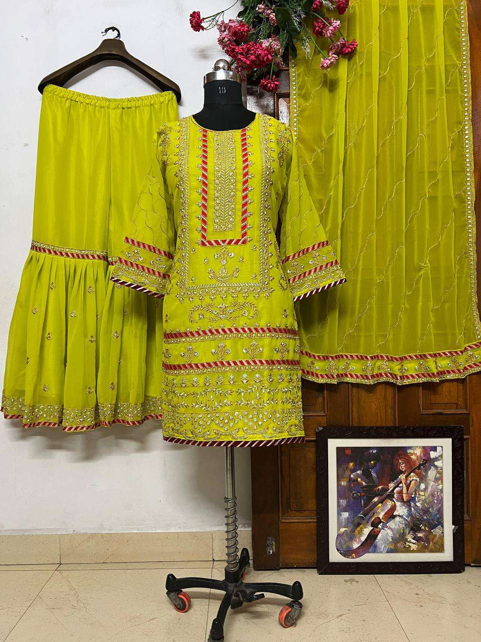LC 1210 PAKISTANI SUIT