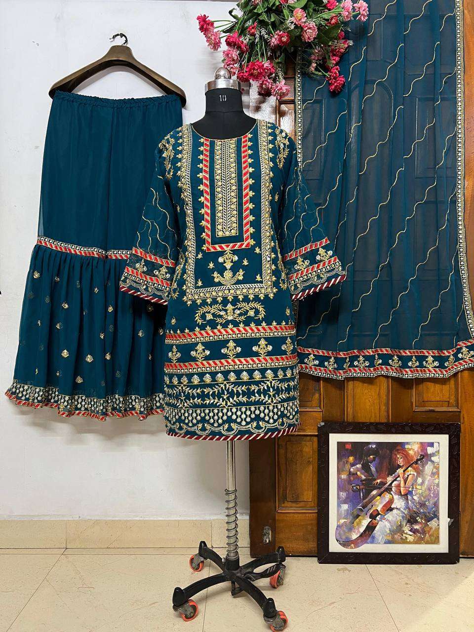LC 1210 PAKISTANI SUIT