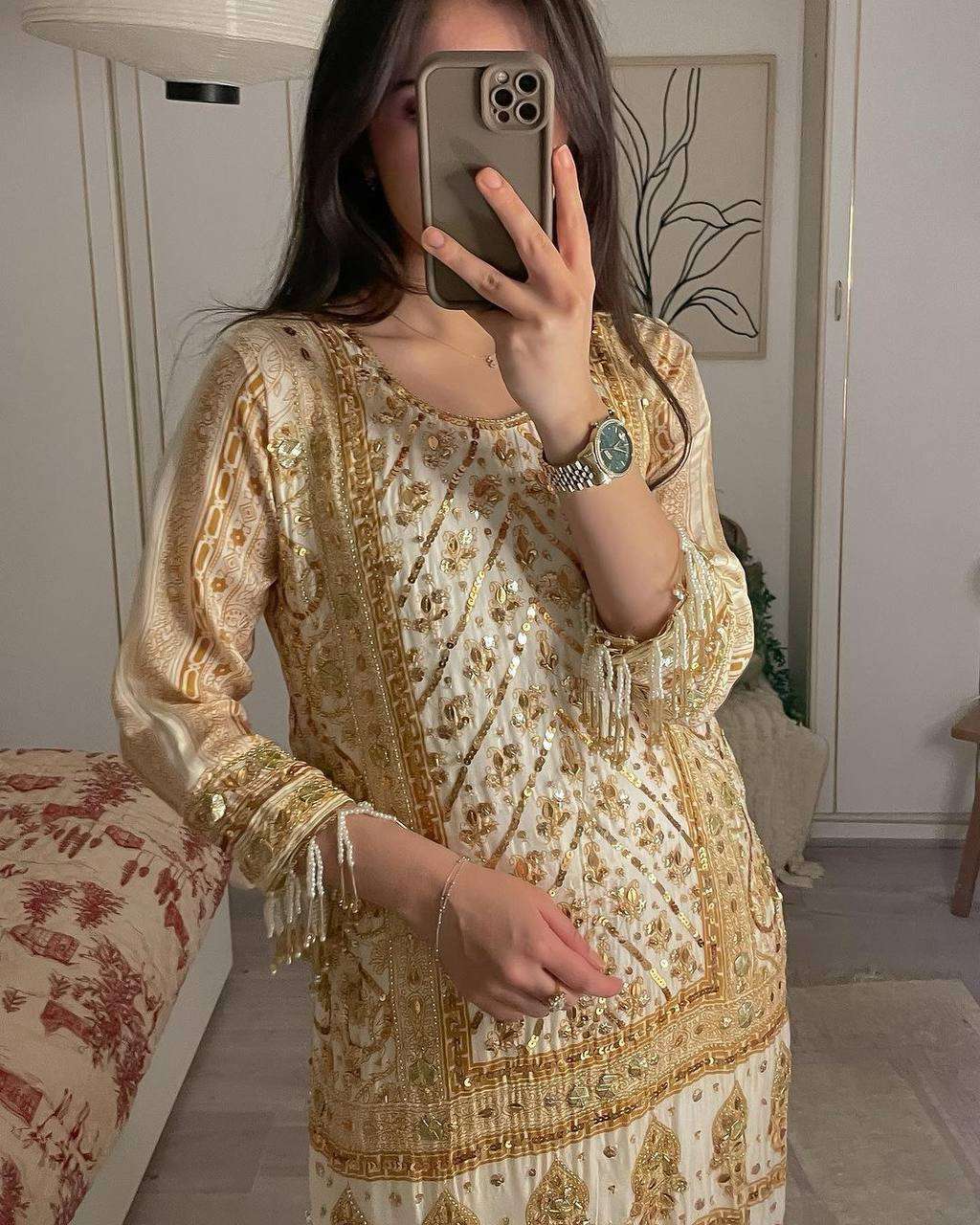 LG 1829 PAKISTANI STYLE SUIT