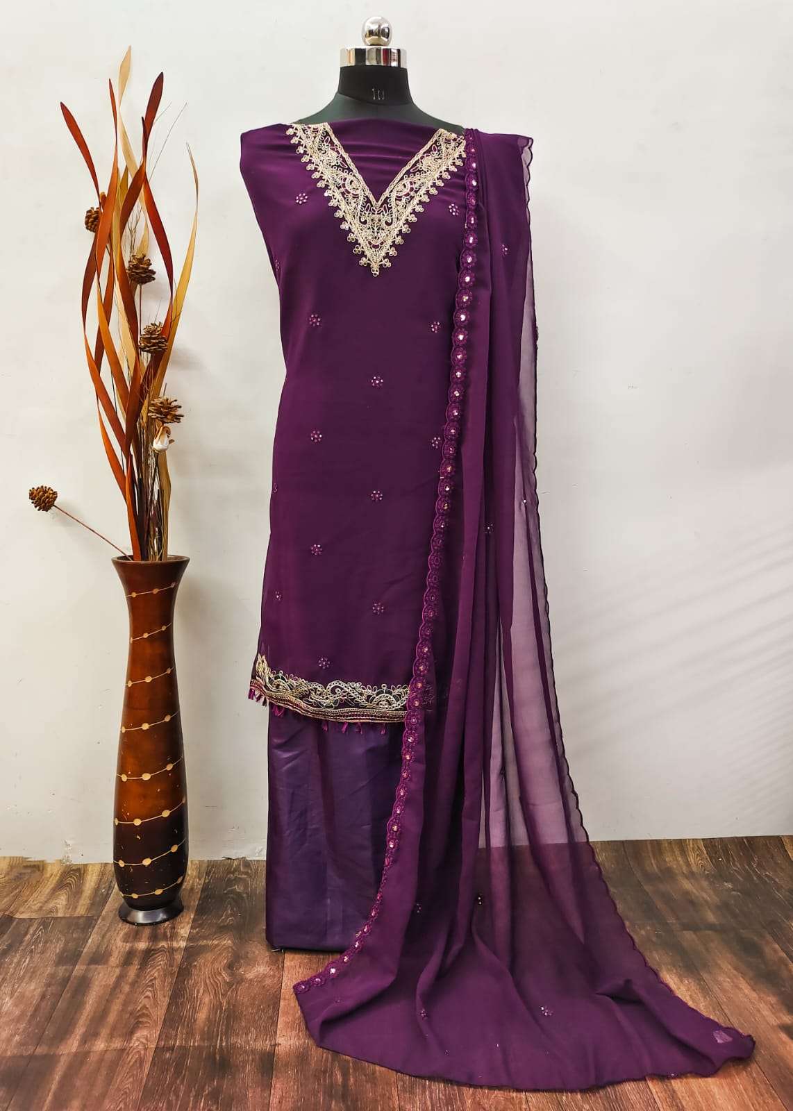 MF D NO  5028 GEORGETTE EMBROIDERY DESIGNER SUIT