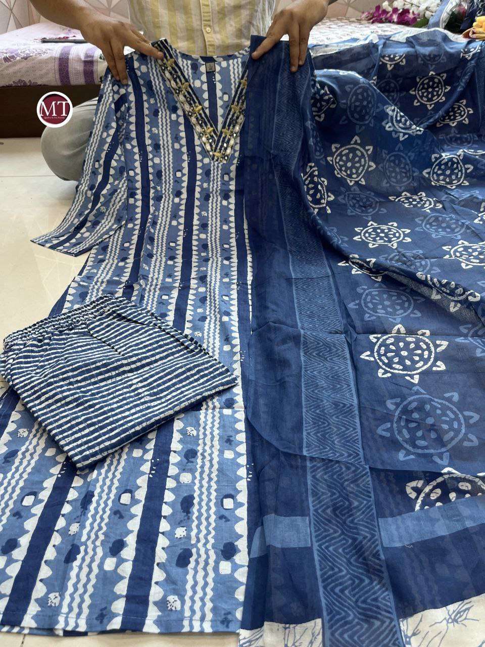 MRT 105 KURTI SET