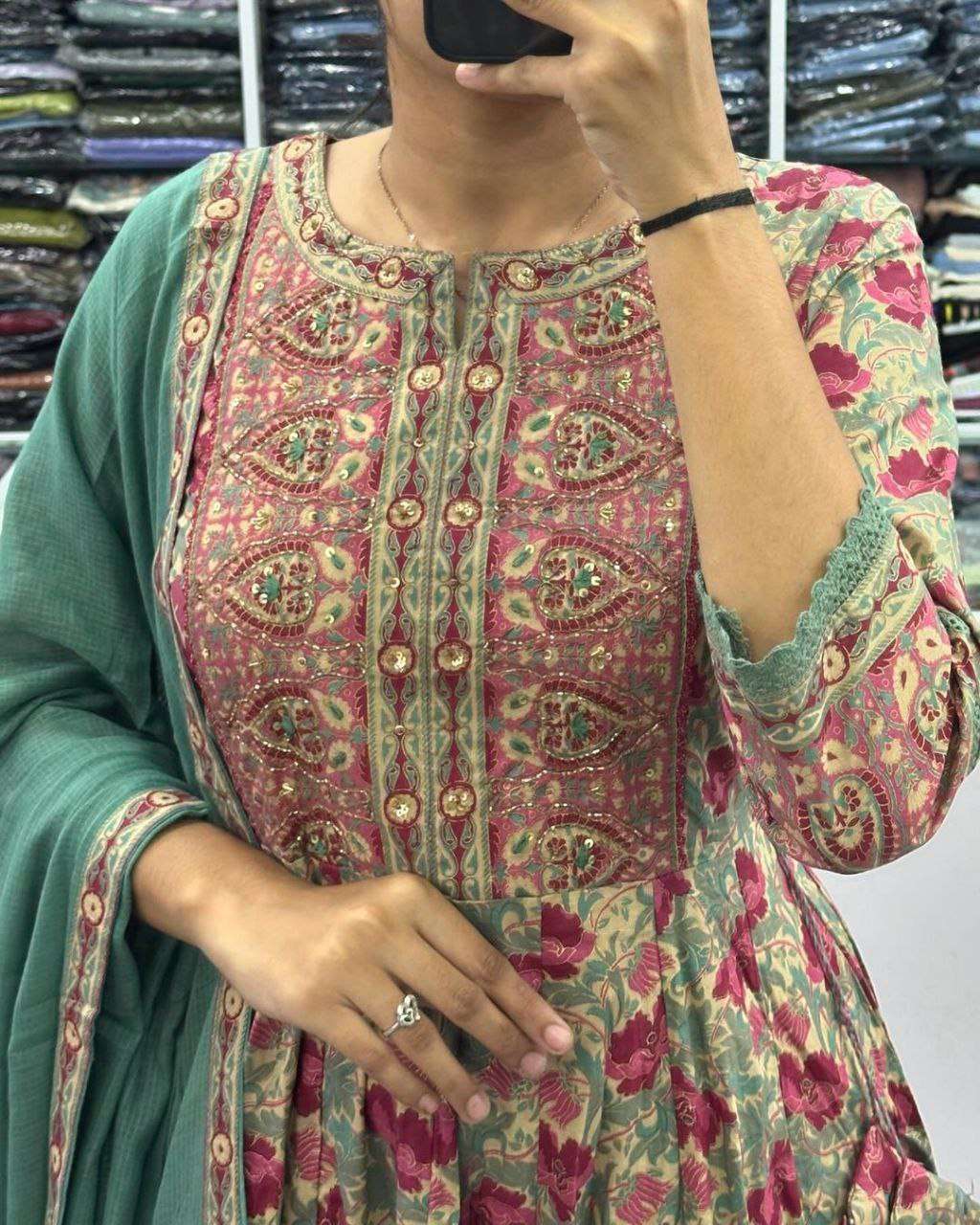 MRT 107 KURTI SET