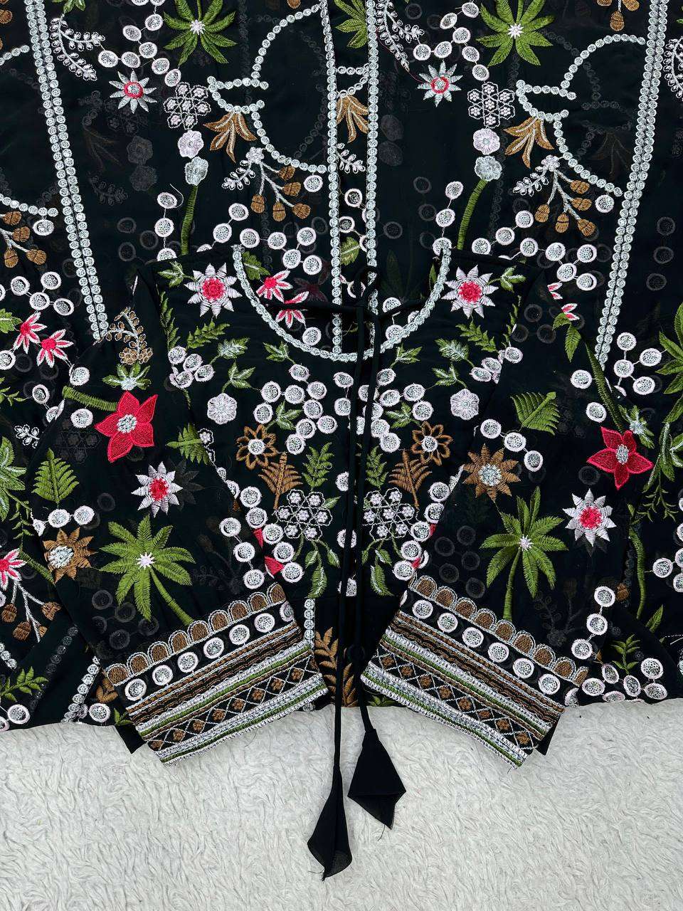 QRC 218 GOWN SET