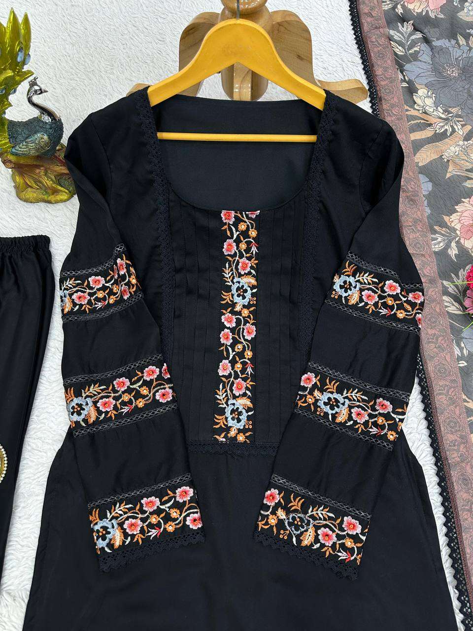 RTC 5665 KURTI SET