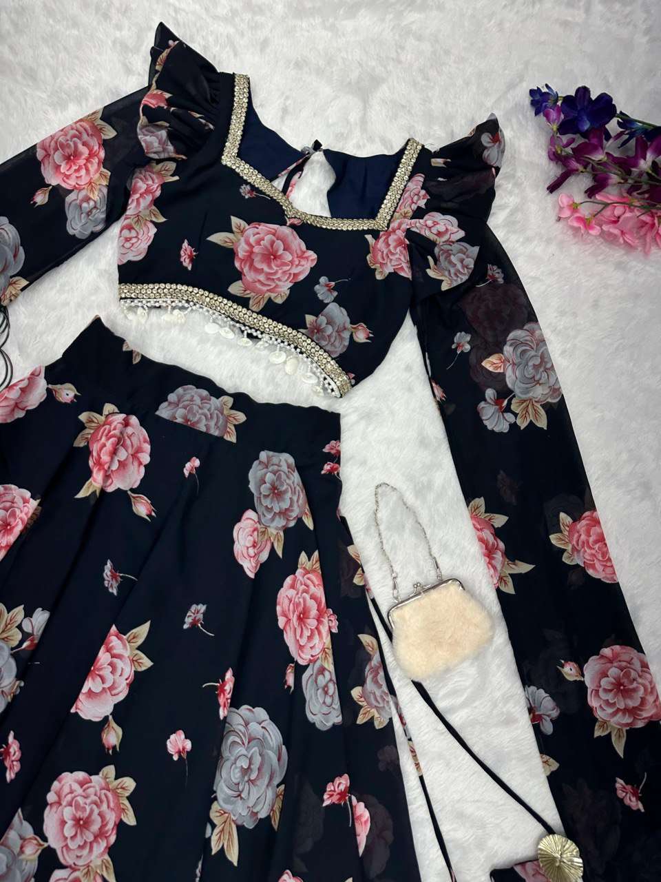 SC 178 LEHENGA CHOLI
